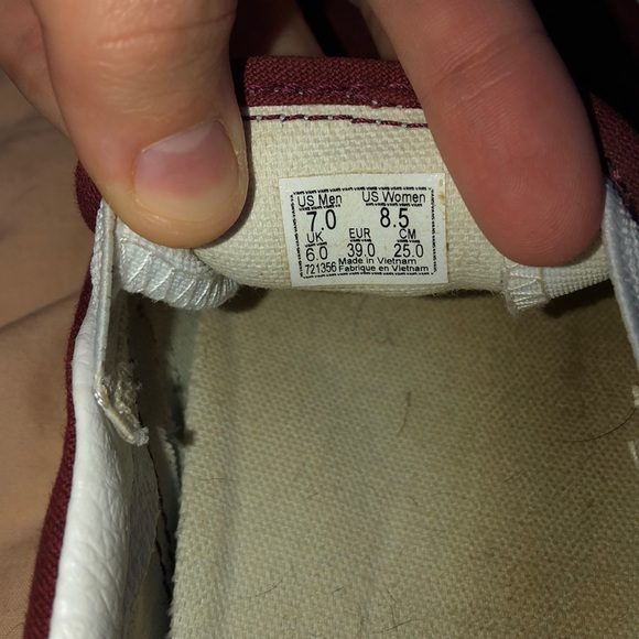Burgundy/red women’s vans - Picture 2 of 5
